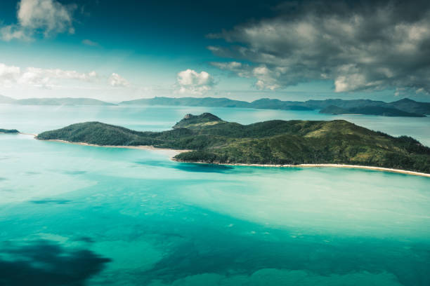Brisbane to Airlie Beach Travel Guide: Best Routes & Tips